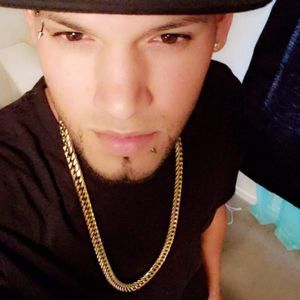 Meet your Posher, Luis